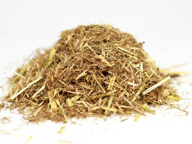 AlfAlfa Oil 12,5kg - sieczka z lucerny z dodatkiem oleju lnianego