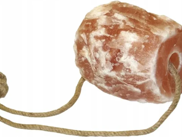 Lizawka solna dla koni – naturalna sól himalajska 1,75 kg KRYSZTAŁY SOLI